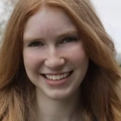 Ava Nederlander headshot